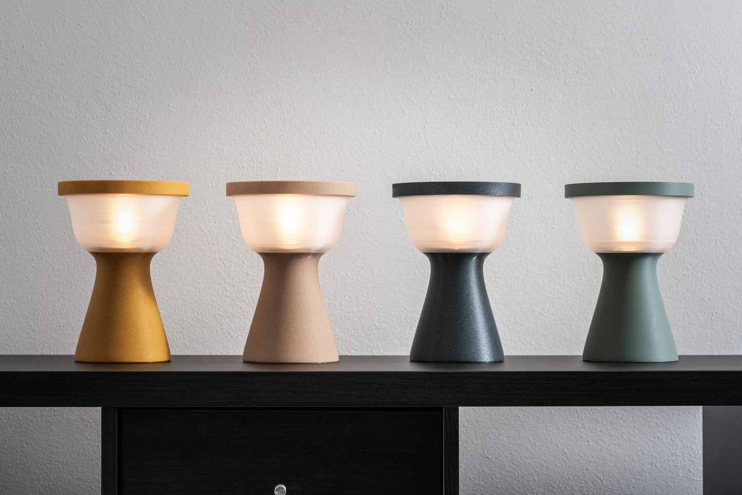 Auro - Lampada da tavolo (Grigio Antracite)